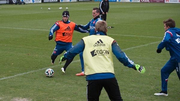 此次吸引了 此次吸引了